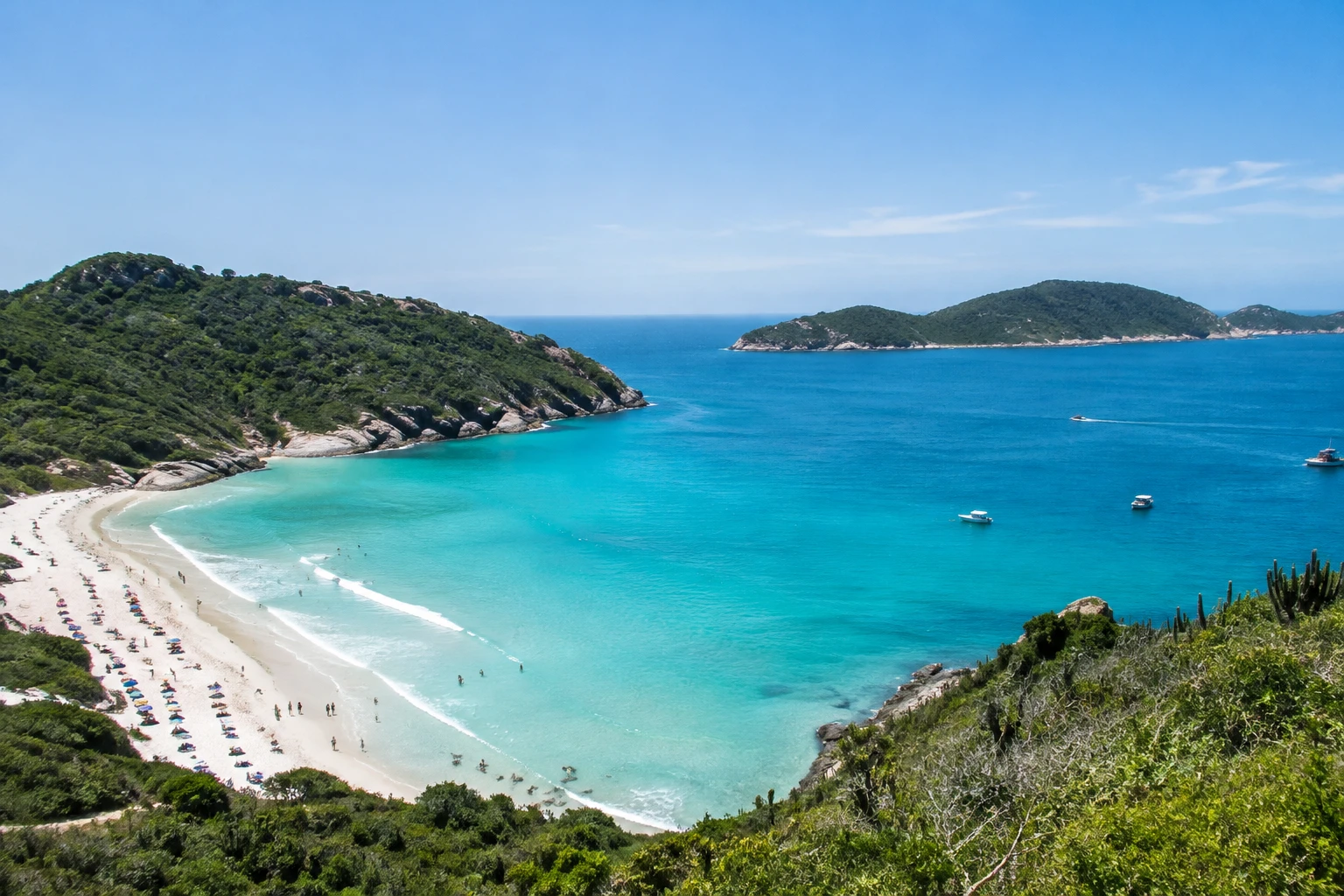 Prainhas do Pontal do Atalaia beach in Arraial do Cabo